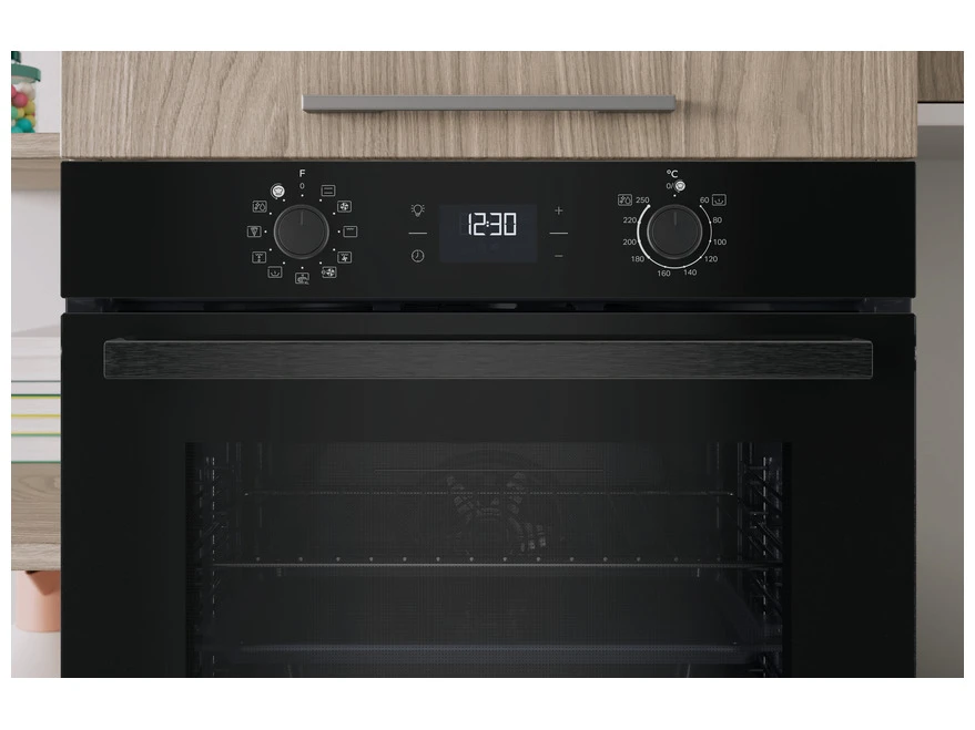 Privileg PBA385HU0K Einbau-Backofen Schwarz Privileg PBA385HU0K Einbau-Backofen Schwarz