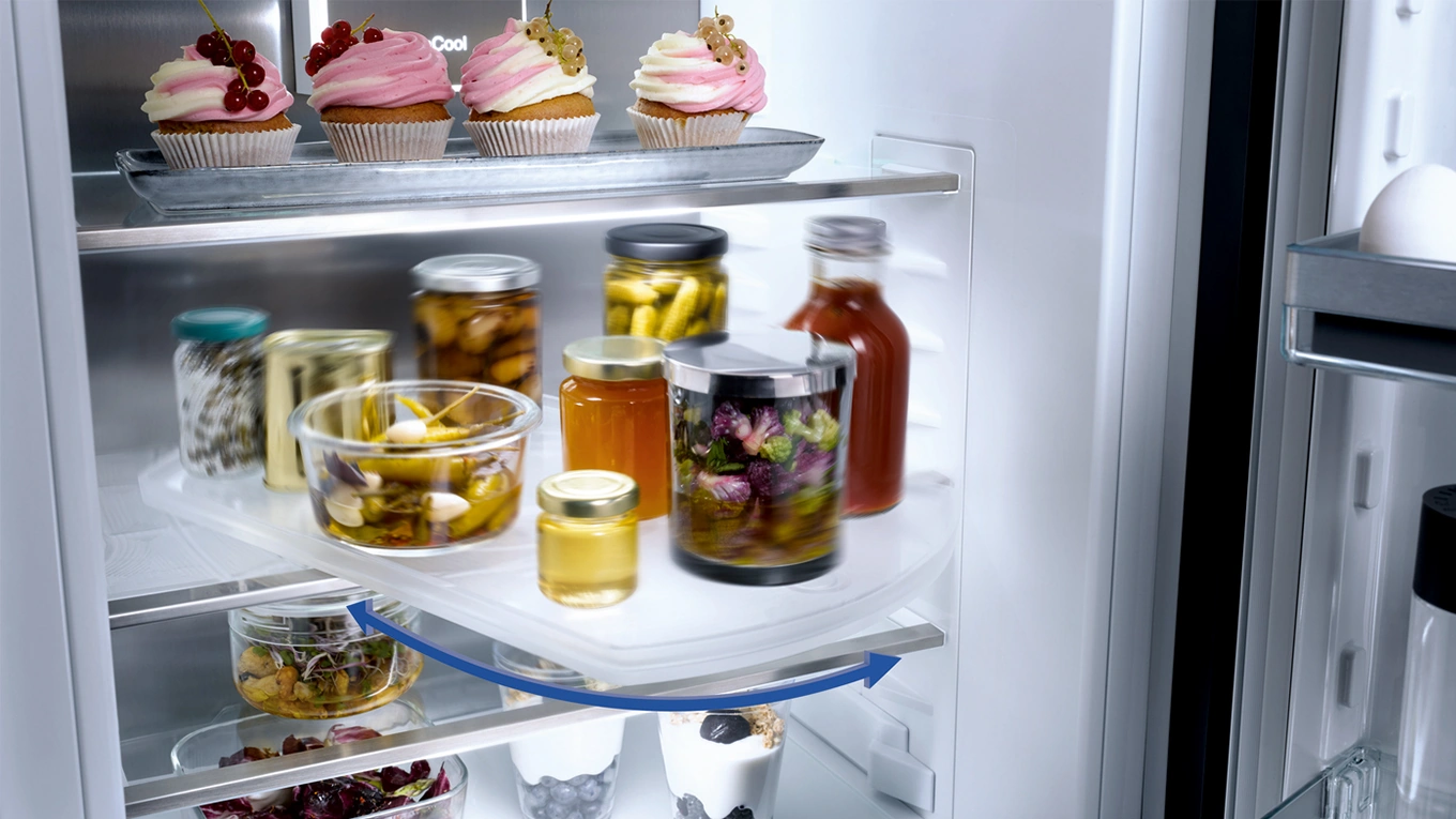 miele flexitray tablett mit lebensmitteln in einem kühlschrank