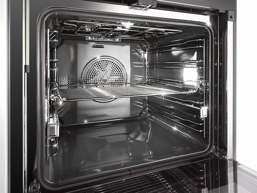 Miele Pyrolyse Backofen innenraum von einem miele pyrolyse backofen