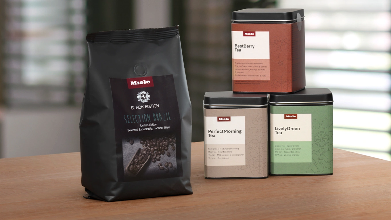 miele kaffee und tee miele kaffee und tee aus nachhaltigem anbau auf einem tisch