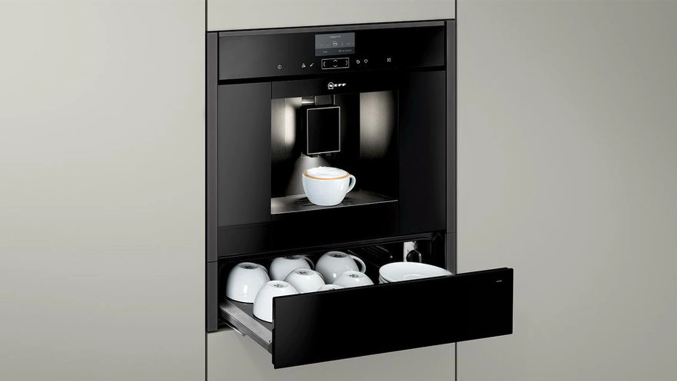 Neff Zubehörschublade neff zubehörschublade mit espressotassen unter einem einbau kaffeevollautomat