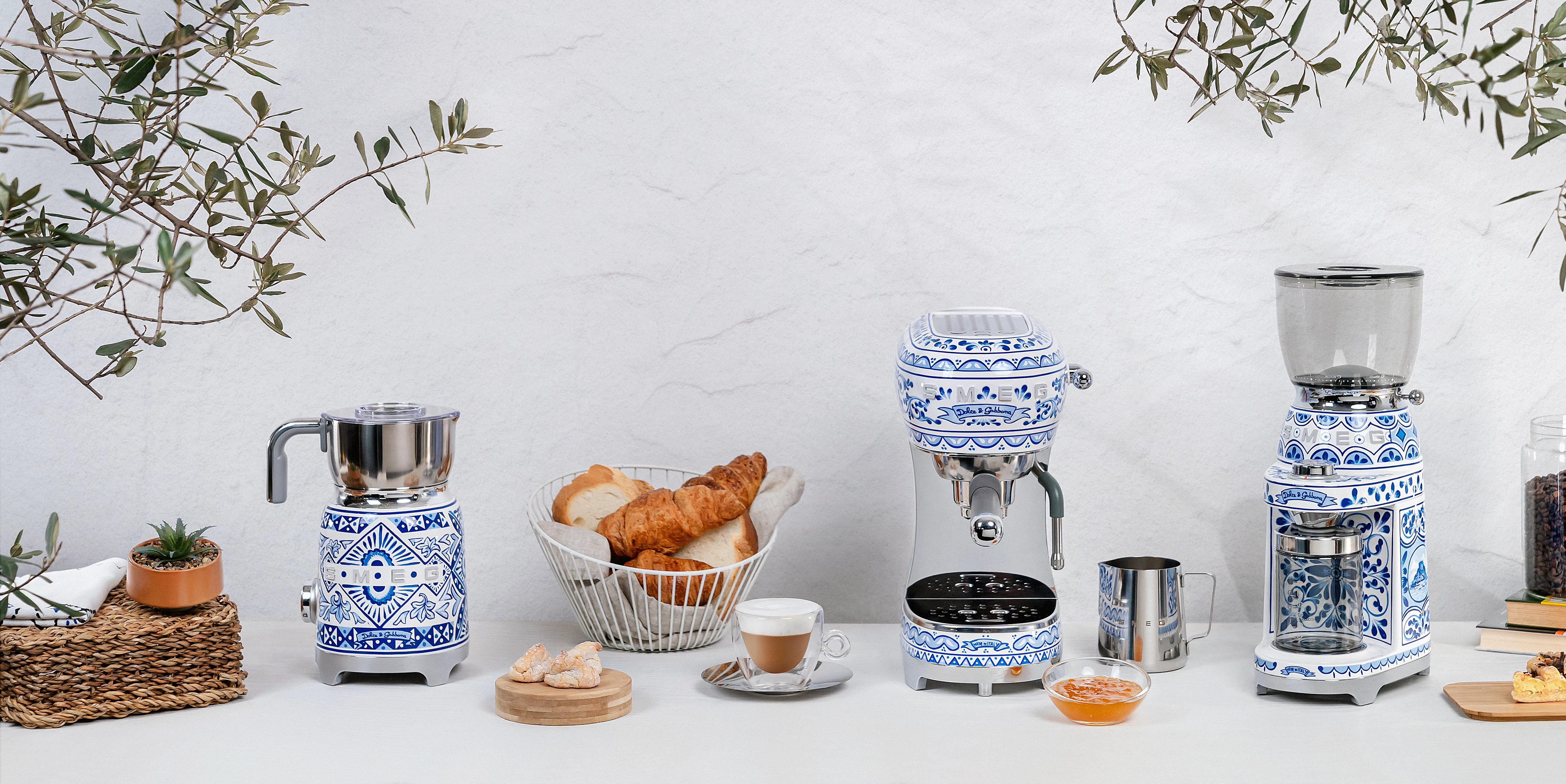 Smeg MFF01DGBEU Milchaufschäumer Dolce & Gabbana Smeg MFF01DGBEU Milchaufschäumer Dolce & Gabbana