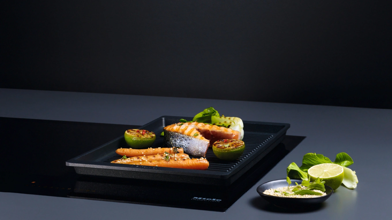 Miele GGRP Grillplatte Miele GGRP Grillplatte für Kochfeld mit Induktion mit wellenförmiger fläche