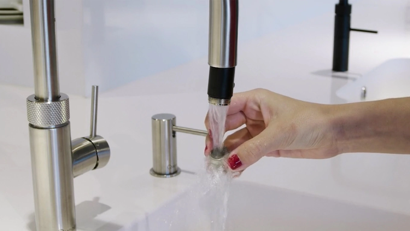 quooker entkalken quooker perlator unter fließend wasser reinigen und entkalken