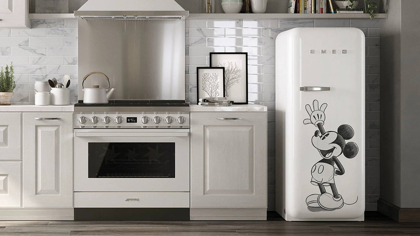 SMEG Mickey Maus Kühlschrank smeg mickey mouse kühlschrank in schwarz weiß