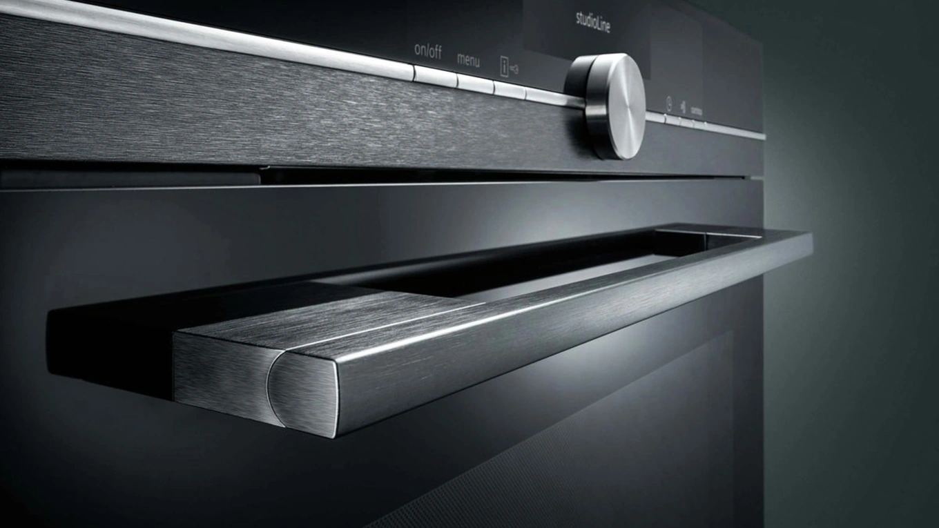 Siemens studioLine BlackSteel Design siemens studioline black steel Griff beim Backofen