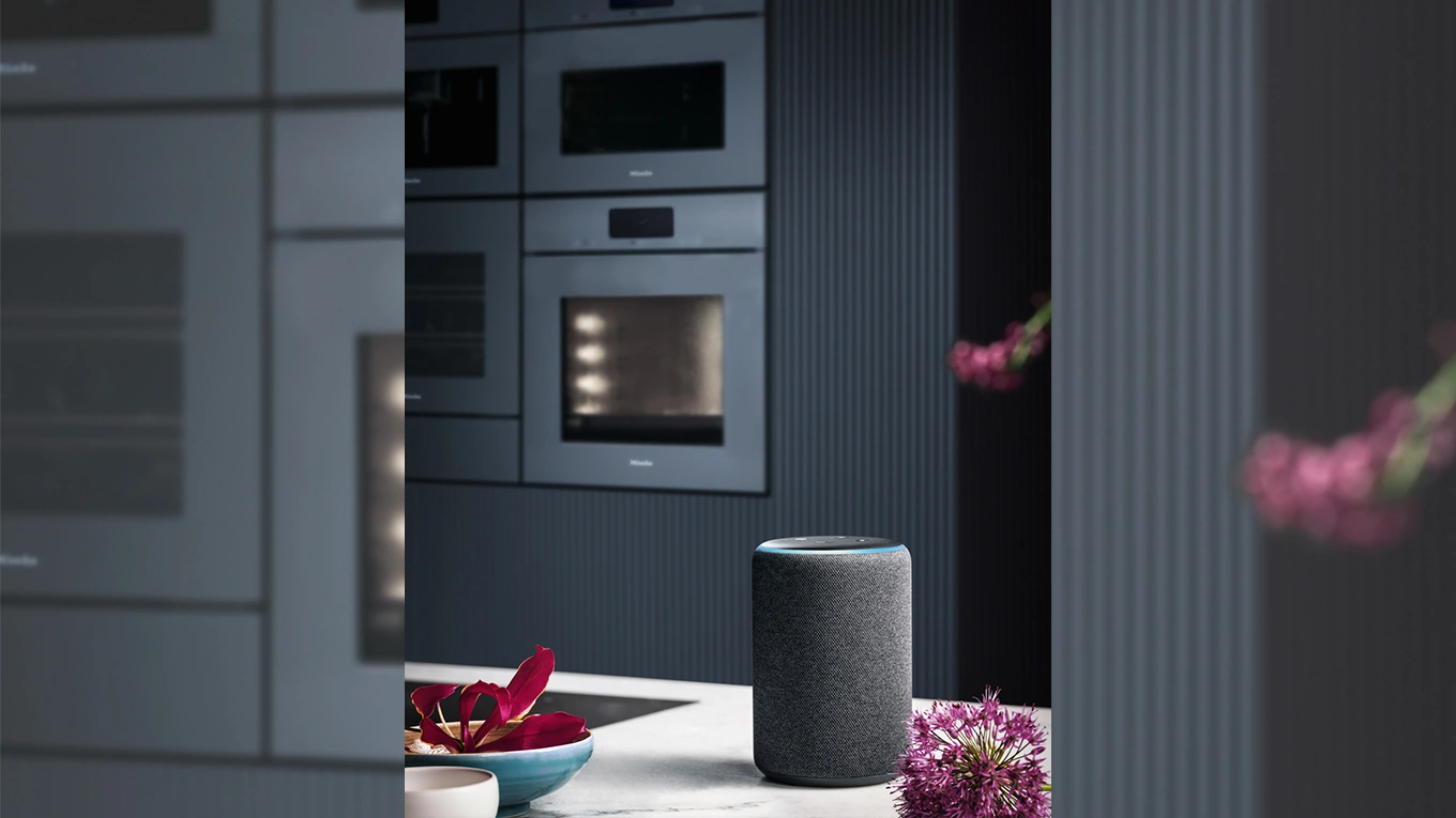 miele geräte mit sprachsteuerung alexa sprachsteuerung alexa und miele geräte aus der generation 7000 im hintergrund