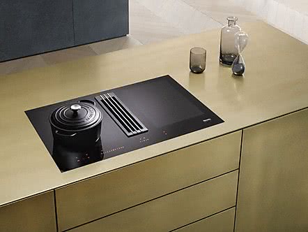 Miele KMDA 7774 mit Conactivity 2.0 Miele KMDA 7774 Kochfeld mit Dunstabzug als flaechenbuendiger Einbau