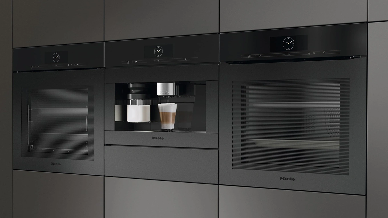 Miele matt black