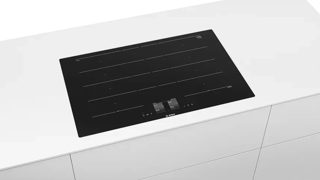 Bosch Serie 8 Induktionskochfeld PXY801KW1E bosch induktionskochfeld serie 8 PXY801KW1E eingebaut in weißer arbeitsplatte von oben