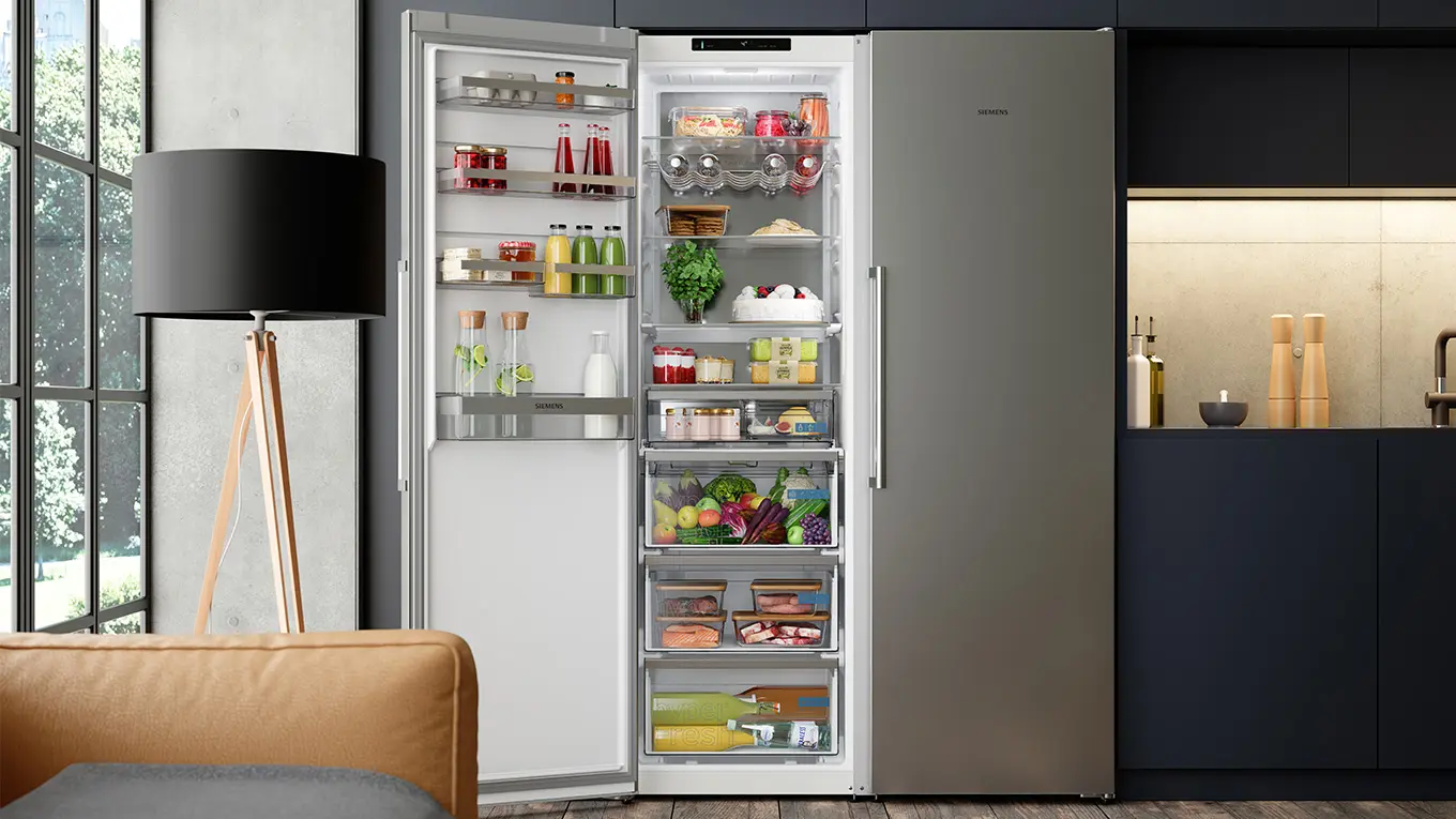 Voll gefüllter Siemens Kühlschrank in edelstahl