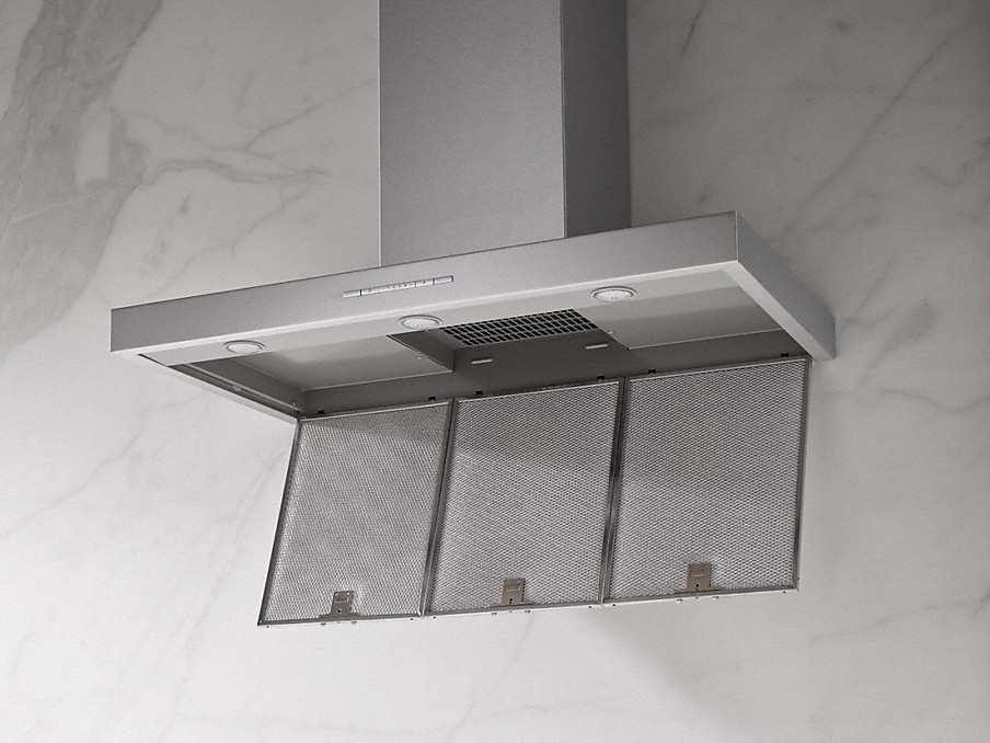 Miele CleanCover Miele Clean Cover Dunstabzugshaube in edelstahl mit geoeffneter filter klappe