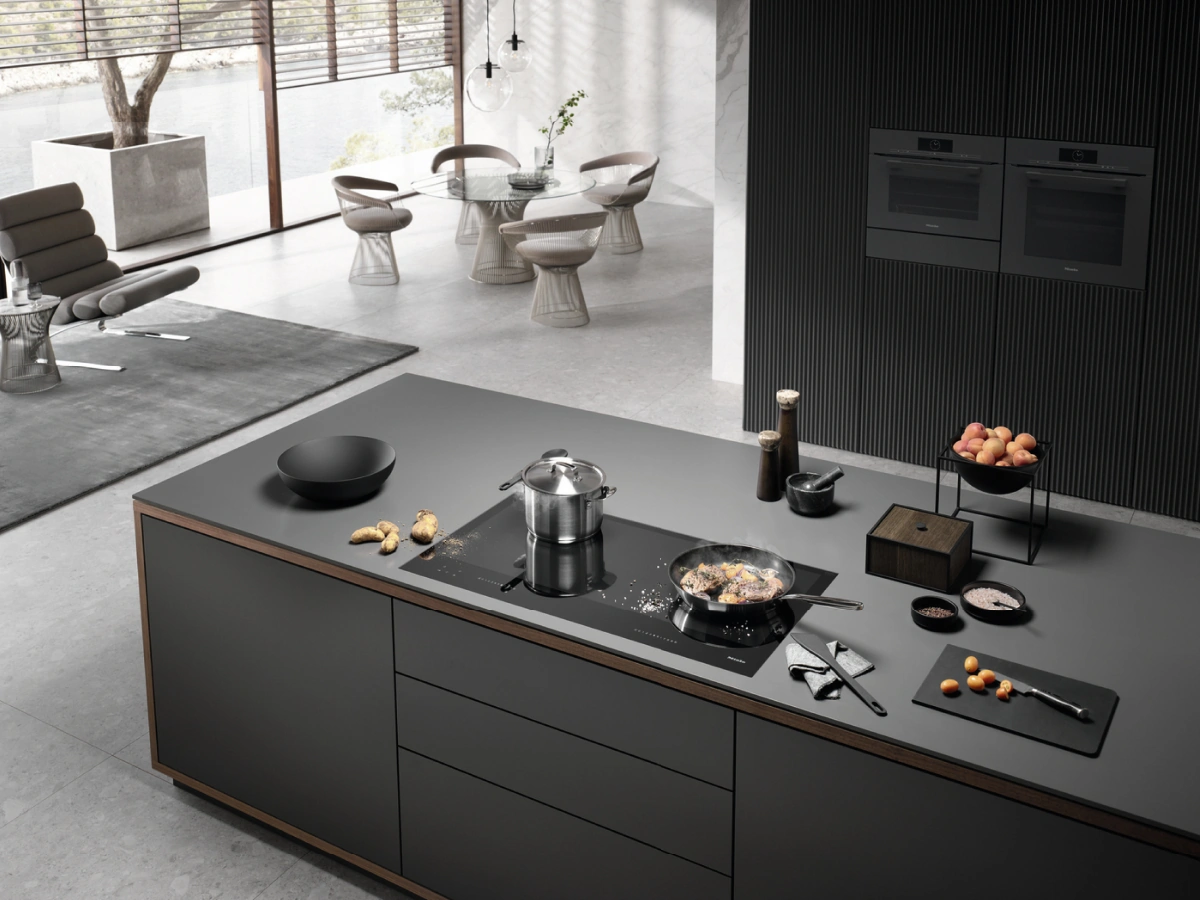 Miele KM 7897-1 FL Diamond Herdunabhängiges Induktionskochfeld Diamond Schwarz