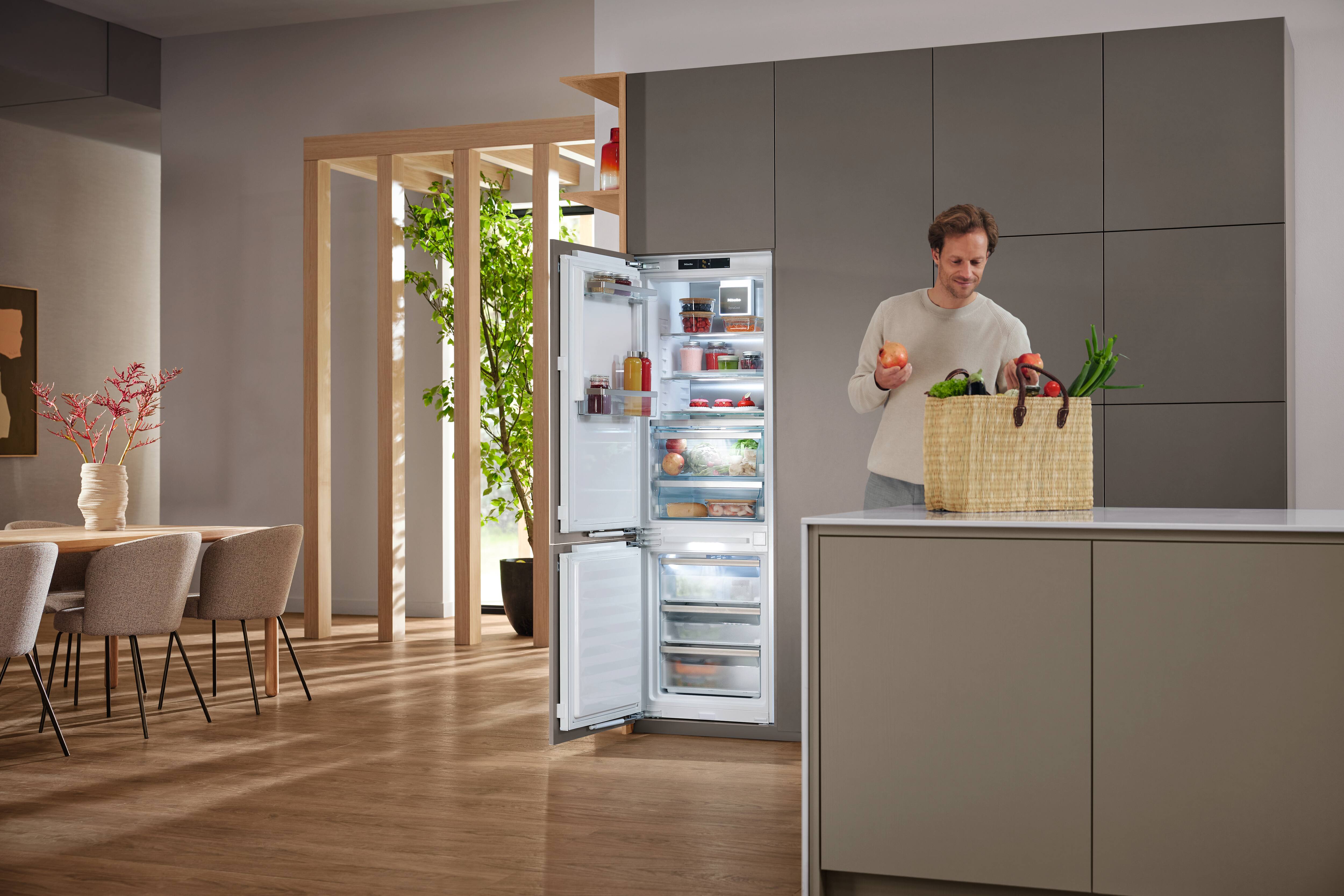 Miele KFN 7795 C Einbau-Kühl-Gefrierkombination