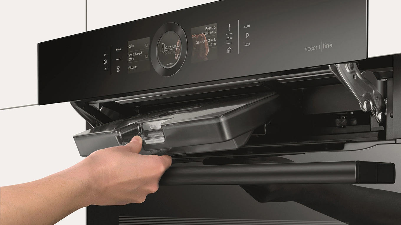 herausnehmbarer externer wassertank beim bosch accent line dampfbackofen