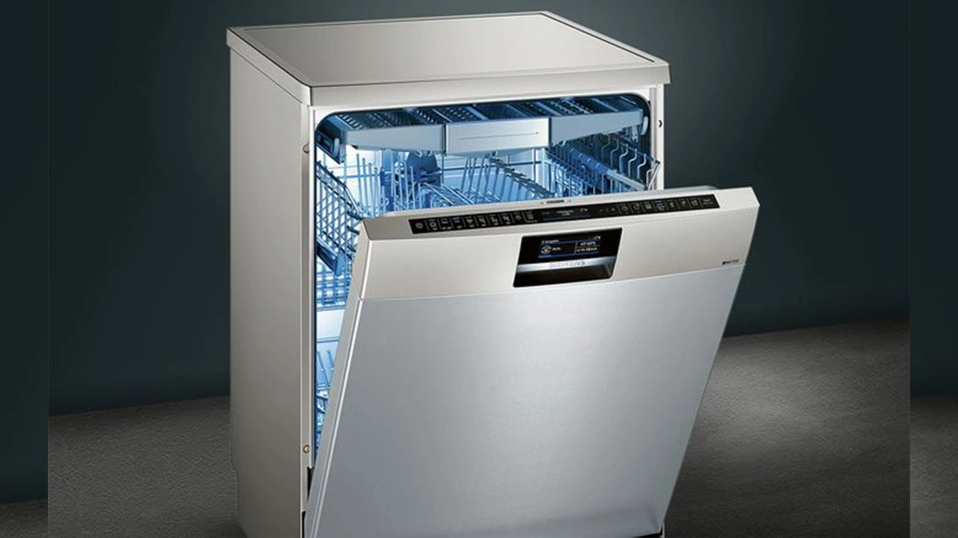 Siemens Stand-Geschirrspüler standgeschirrspüler von siemens in weiß mit leicht geöffnter tür und led licht in blau